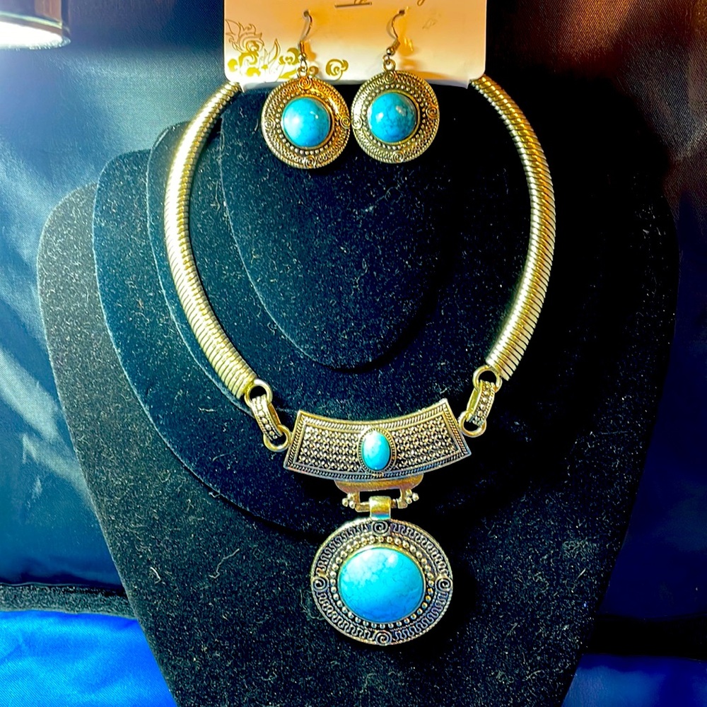 Fashion jewelry necklace set